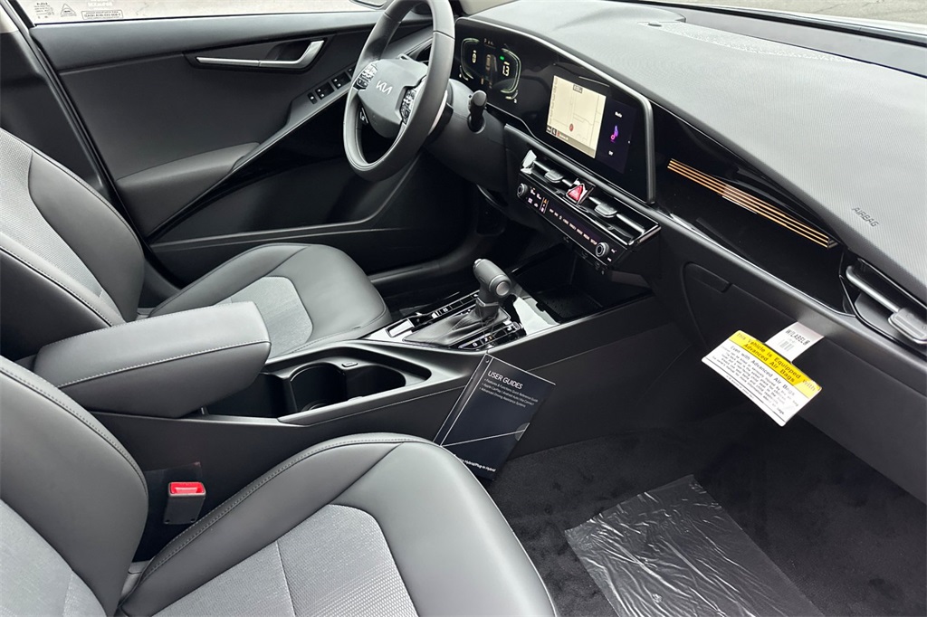 new 2025 Kia Niro car, priced at $31,965