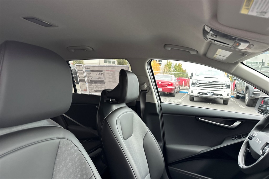 new 2025 Kia Niro car, priced at $31,965