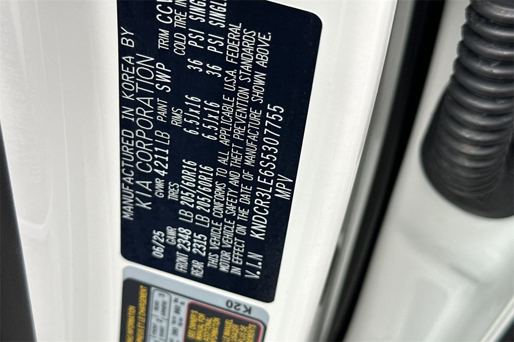 new 2025 Kia Niro car, priced at $31,965