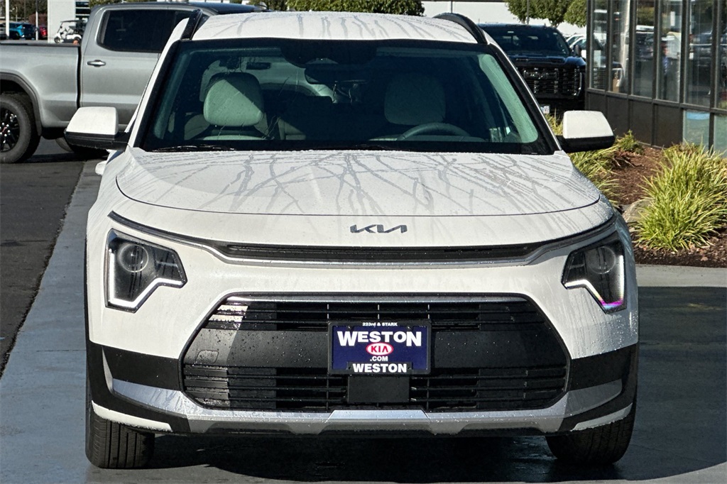new 2025 Kia Niro car, priced at $31,965