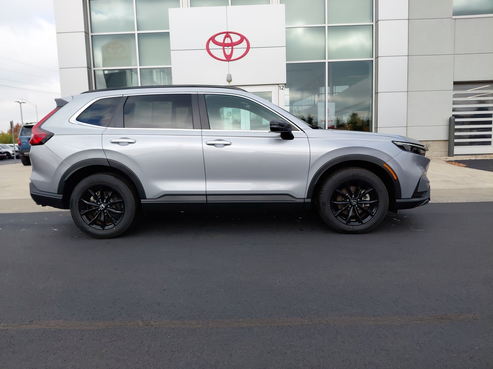 used 2023 Honda CR-V Hybrid car, priced at $30,101