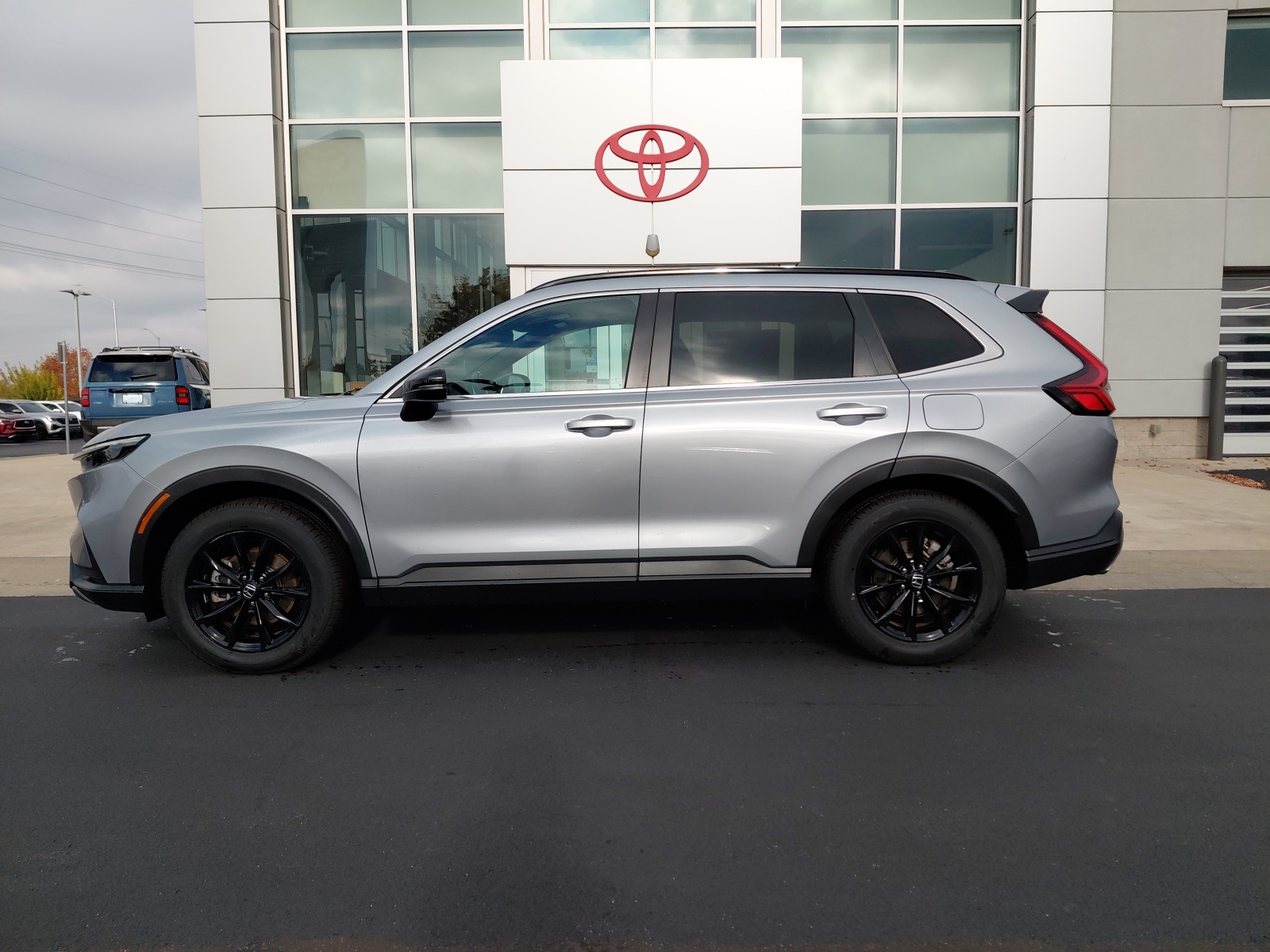 used 2023 Honda CR-V Hybrid car, priced at $30,101