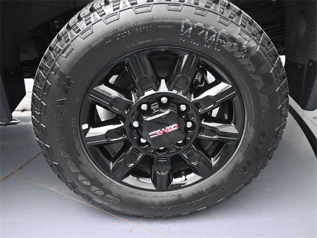 new 2025 GMC Sierra 2500HD car, priced at $89,799