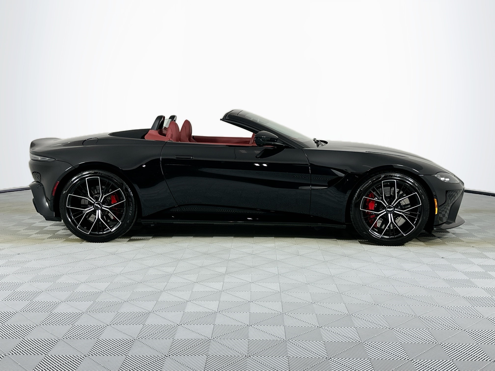 used 2022 Aston Martin Vantage car, priced at $139,998