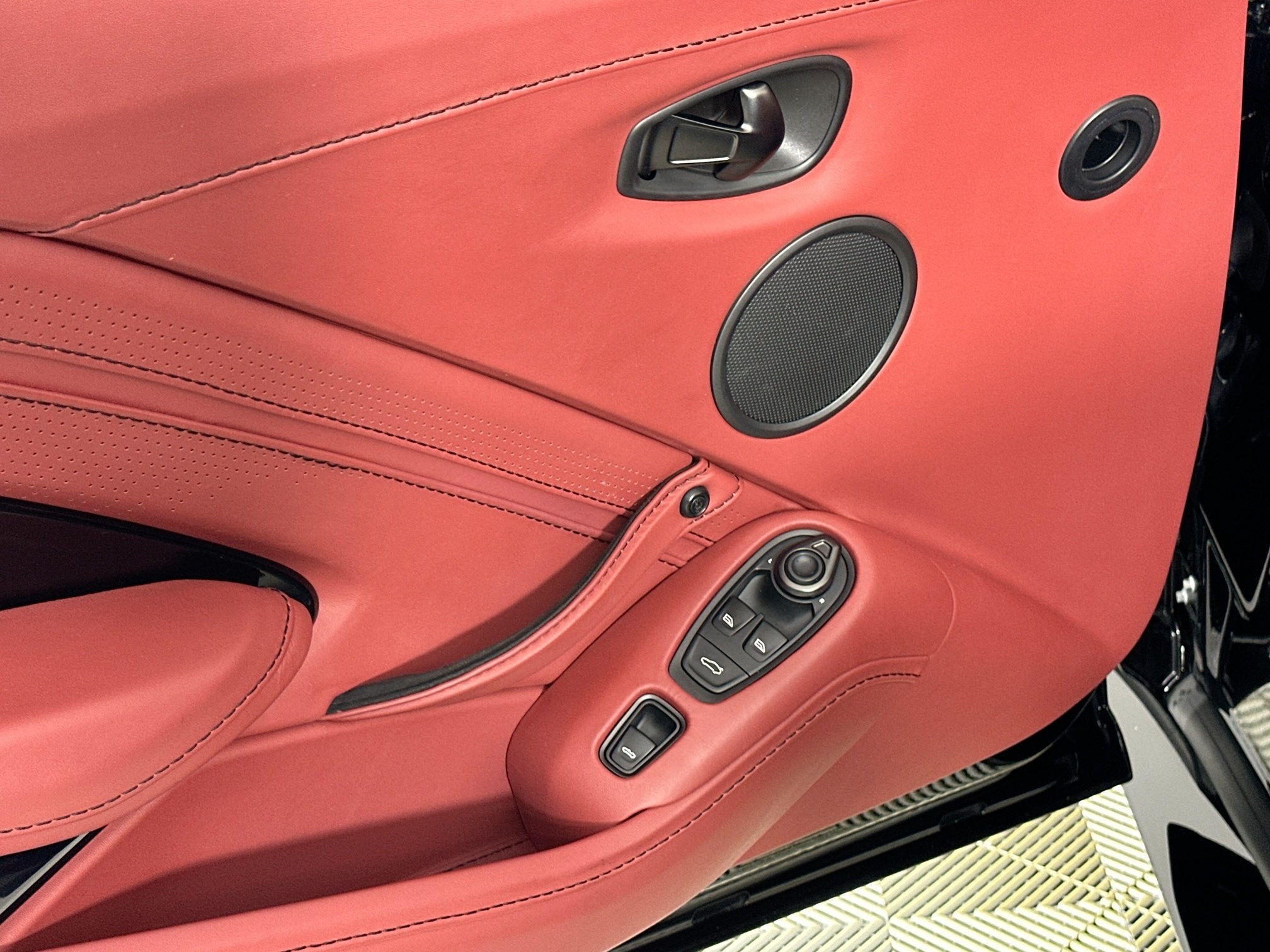 used 2022 Aston Martin Vantage car, priced at $139,998