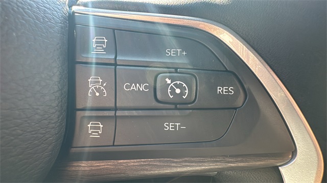 new 2025 Jeep Grand Cherokee car, priced at $47,453