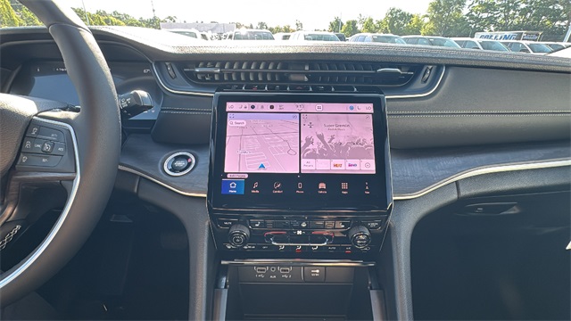 new 2025 Jeep Grand Cherokee car, priced at $47,453