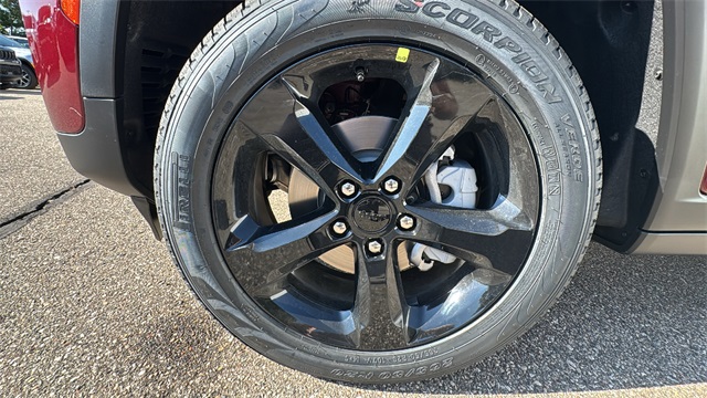 new 2025 Jeep Grand Cherokee car, priced at $47,453