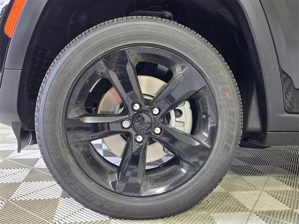 new 2025 Jeep Grand Cherokee L car, priced at $37,875