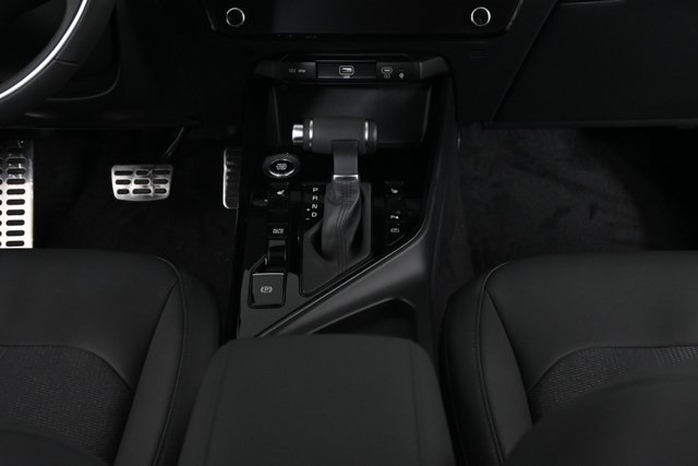 new 2025 Kia Niro car, priced at $32,053