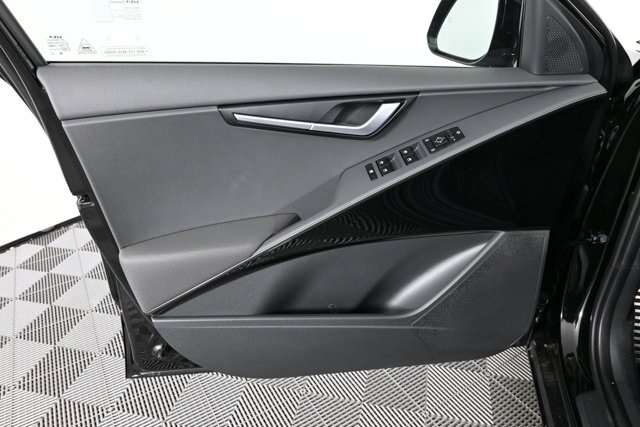 new 2025 Kia Niro car, priced at $32,053