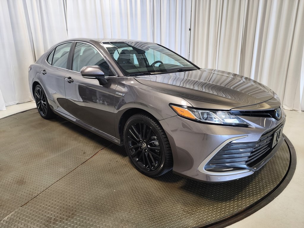 used 2021 Toyota Camry Hybrid car, priced at $17,425