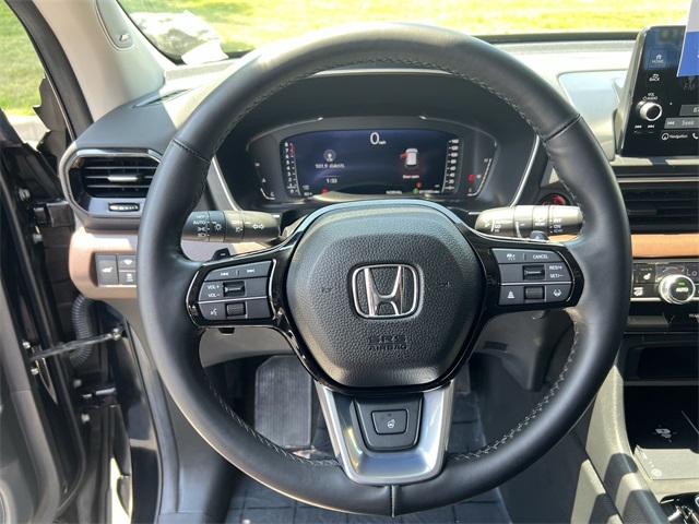 used 2024 Honda Pilot car, priced at $47,930