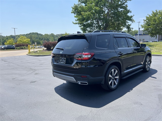 used 2024 Honda Pilot car, priced at $47,930
