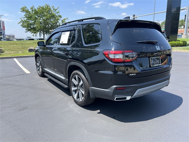 used 2024 Honda Pilot car, priced at $47,930