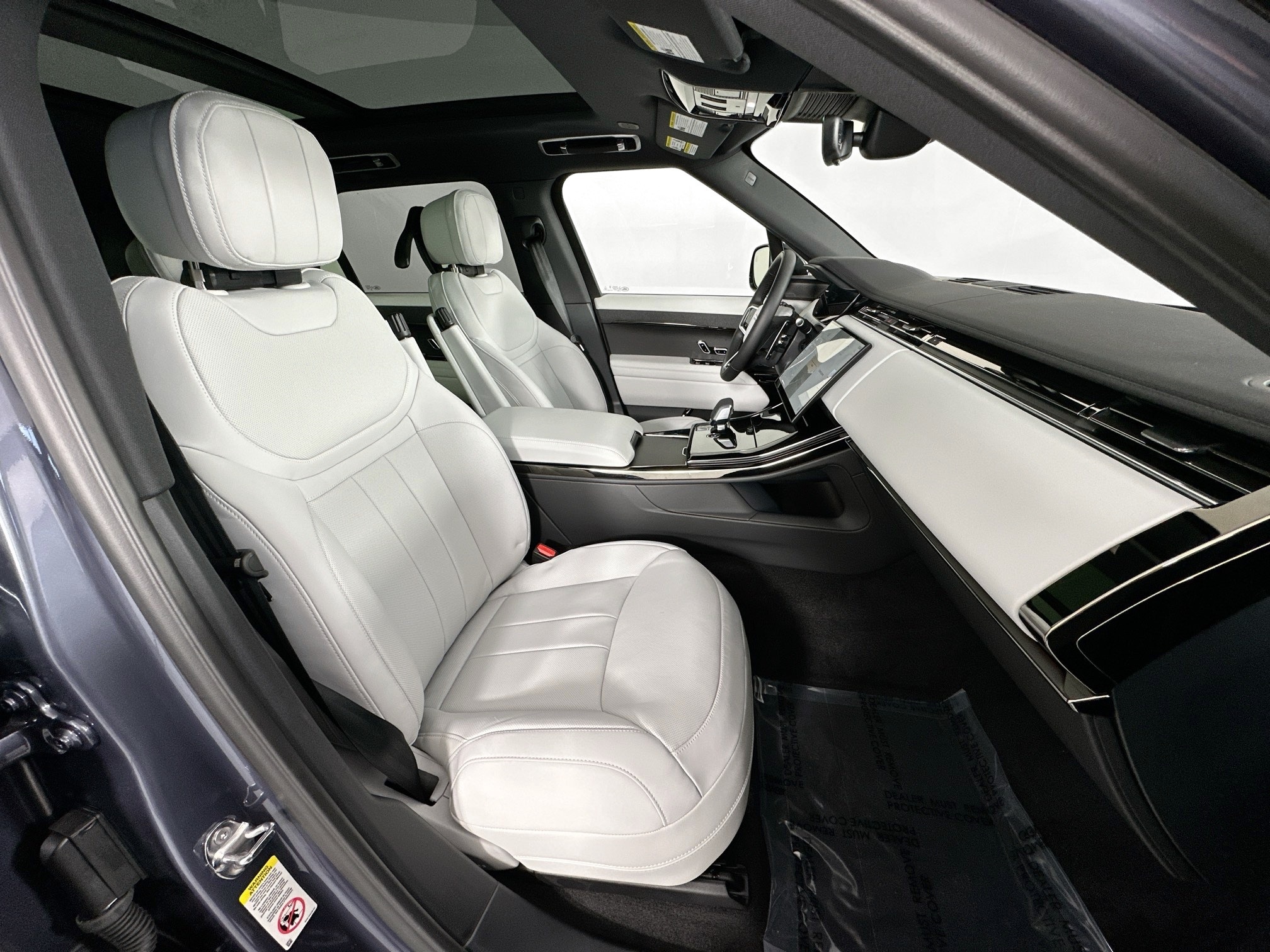 new 2025 Land Rover Range Rover Sport car, priced at $95,840