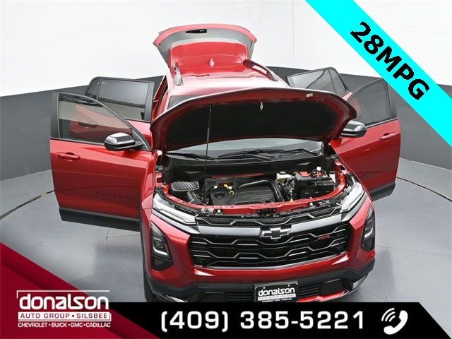 used 2025 Chevrolet Equinox car, priced at $31,425