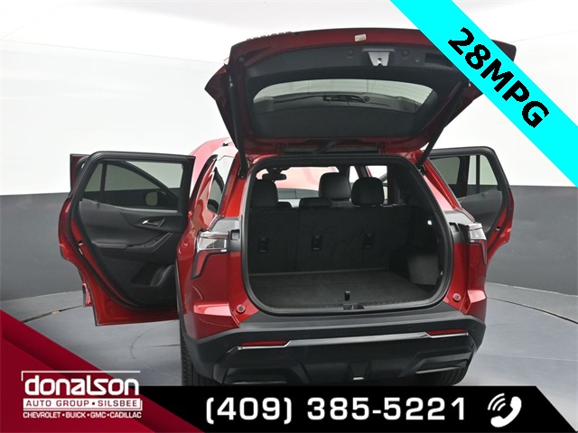 used 2025 Chevrolet Equinox car, priced at $31,425