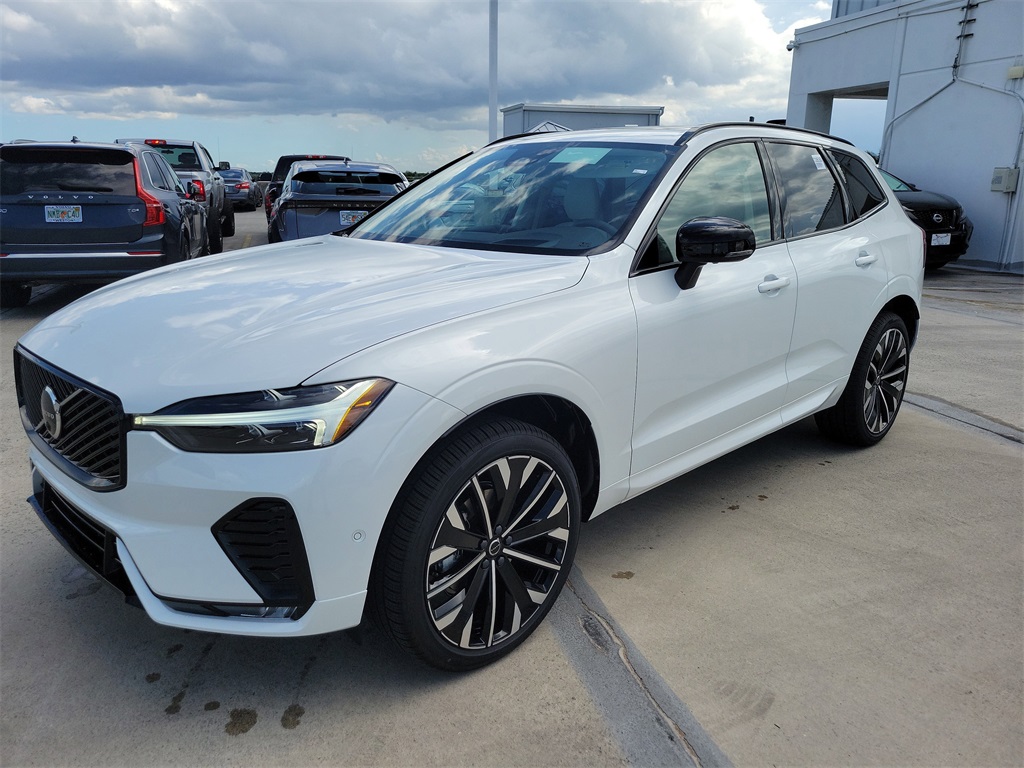new 2026 Volvo XC60 car, priced at $60,215