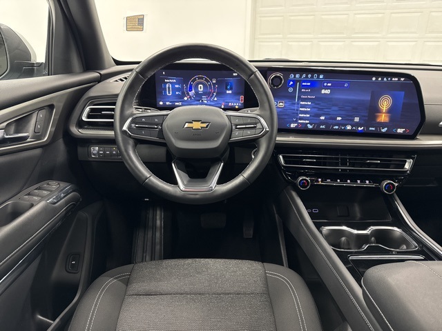 used 2024 Chevrolet Traverse car, priced at $38,988
