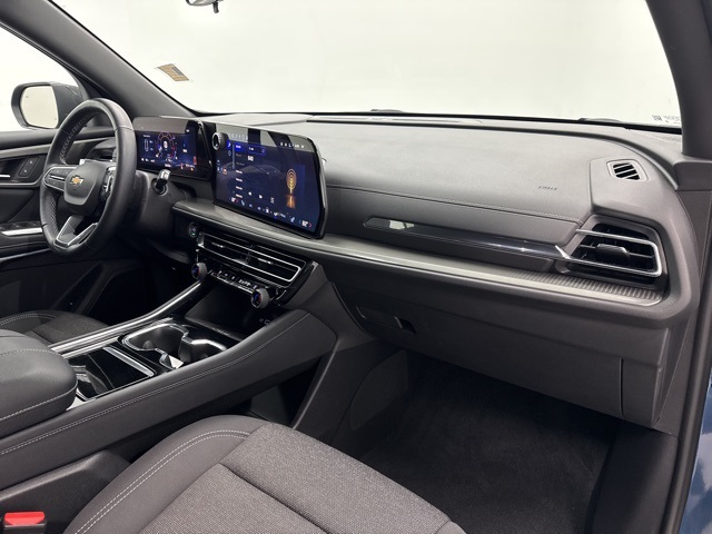 used 2024 Chevrolet Traverse car, priced at $38,988
