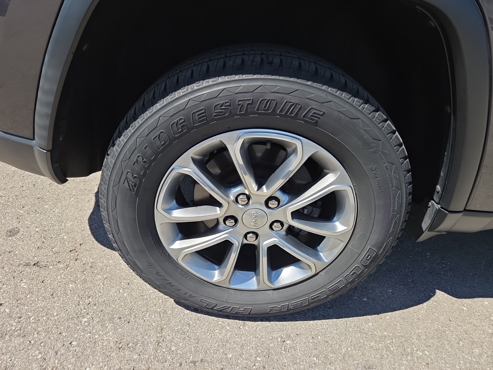 used 2016 Jeep Grand Cherokee car, priced at $16,800