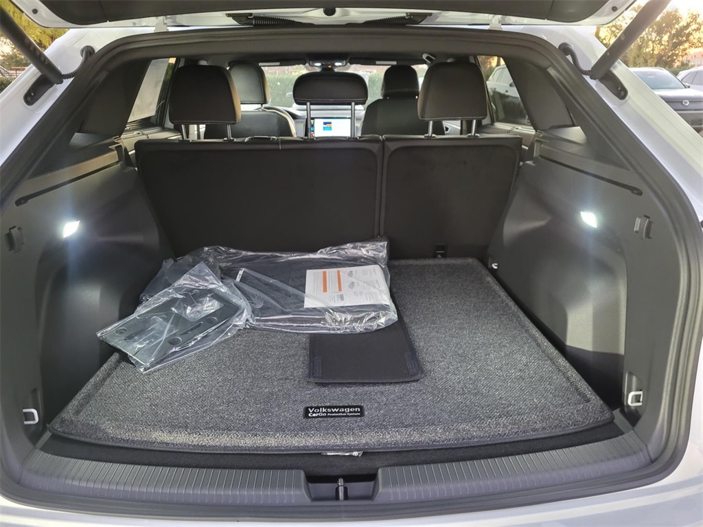 new 2026 Volkswagen Atlas Cross Sport car, priced at $43,507