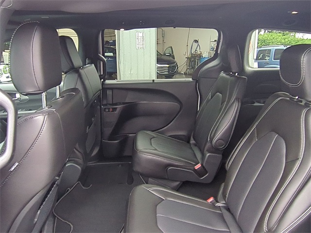 new 2026 Chrysler Pacifica car, priced at $44,482