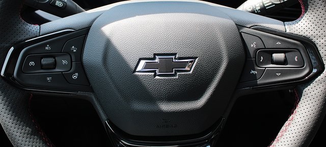 new 2025 Chevrolet Trax car, priced at $27,585