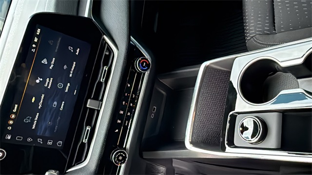 new 2026 Chevrolet Equinox car, priced at $31,765