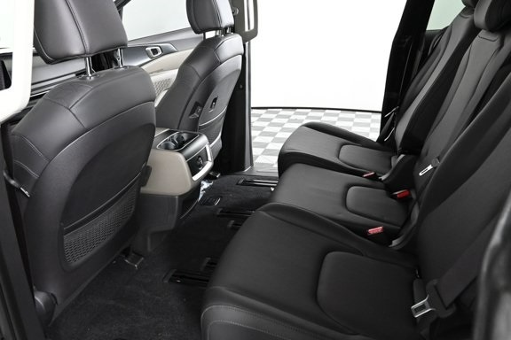 new 2025 Kia Carnival car, priced at $39,411