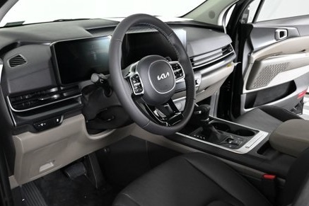 new 2025 Kia Carnival car, priced at $39,411