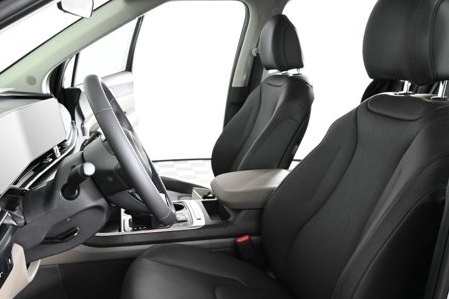 new 2025 Kia Carnival car, priced at $39,411