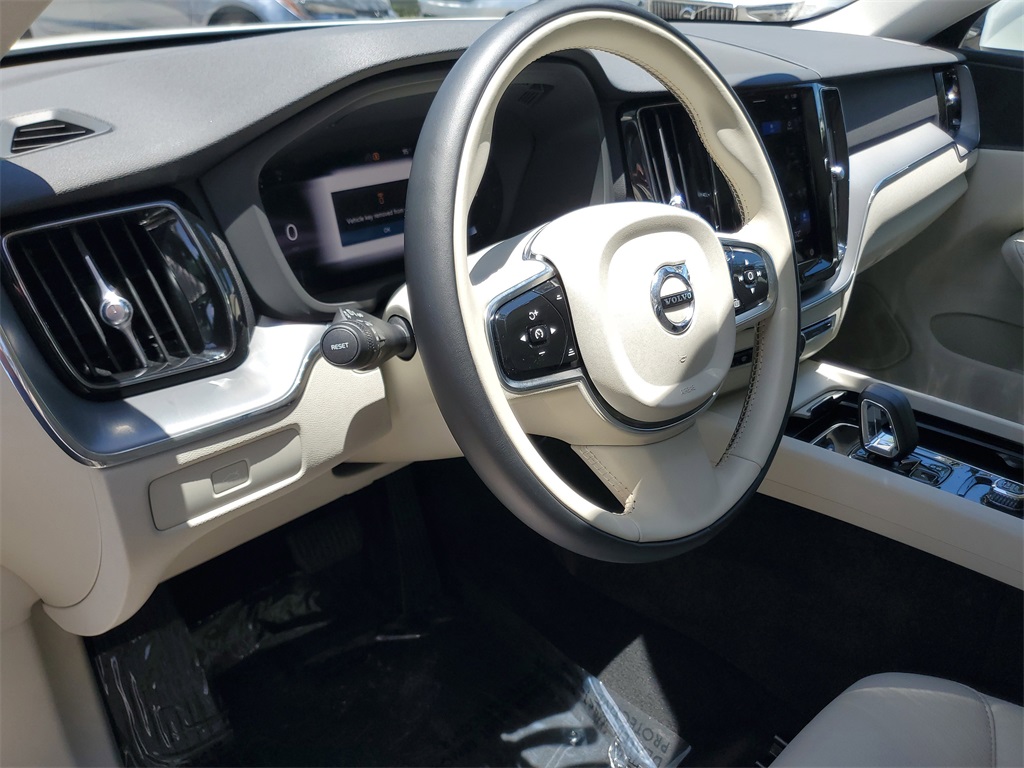 used 2023 Volvo XC60 car, priced at $36,495