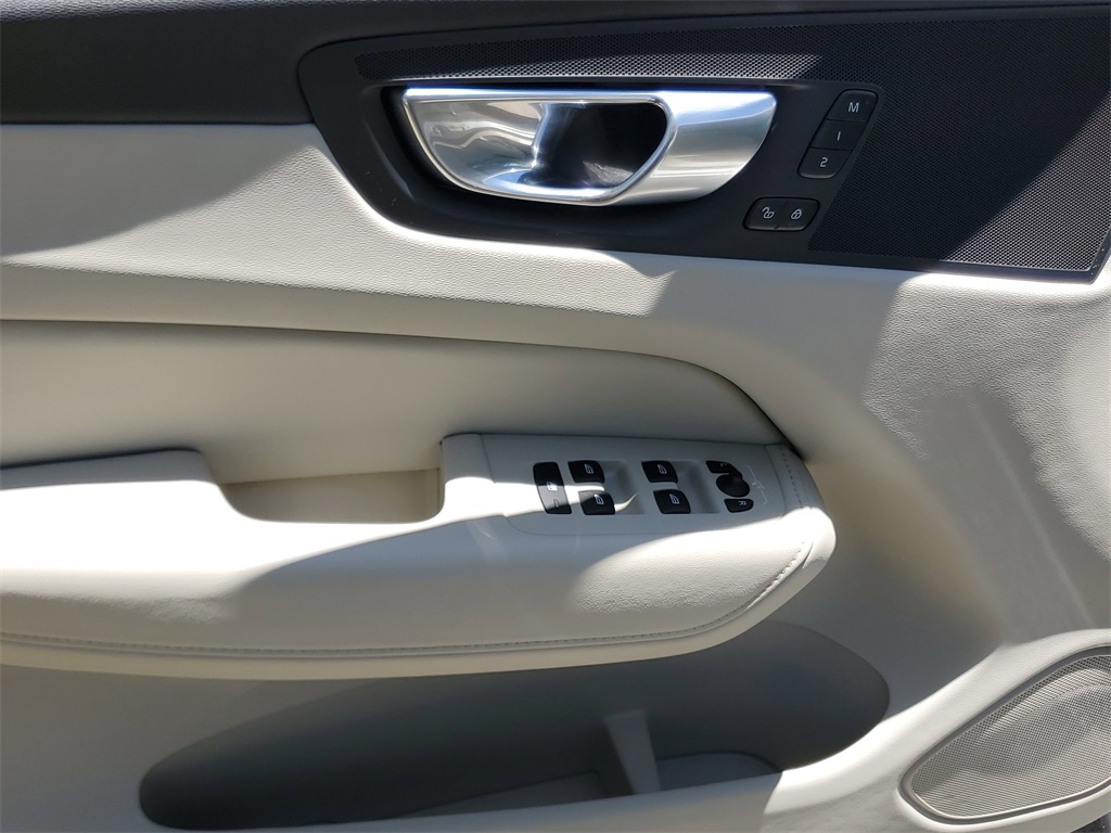 used 2023 Volvo XC60 car, priced at $36,495