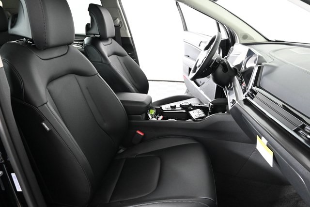 new 2025 Kia Sportage Hybrid car, priced at $34,471