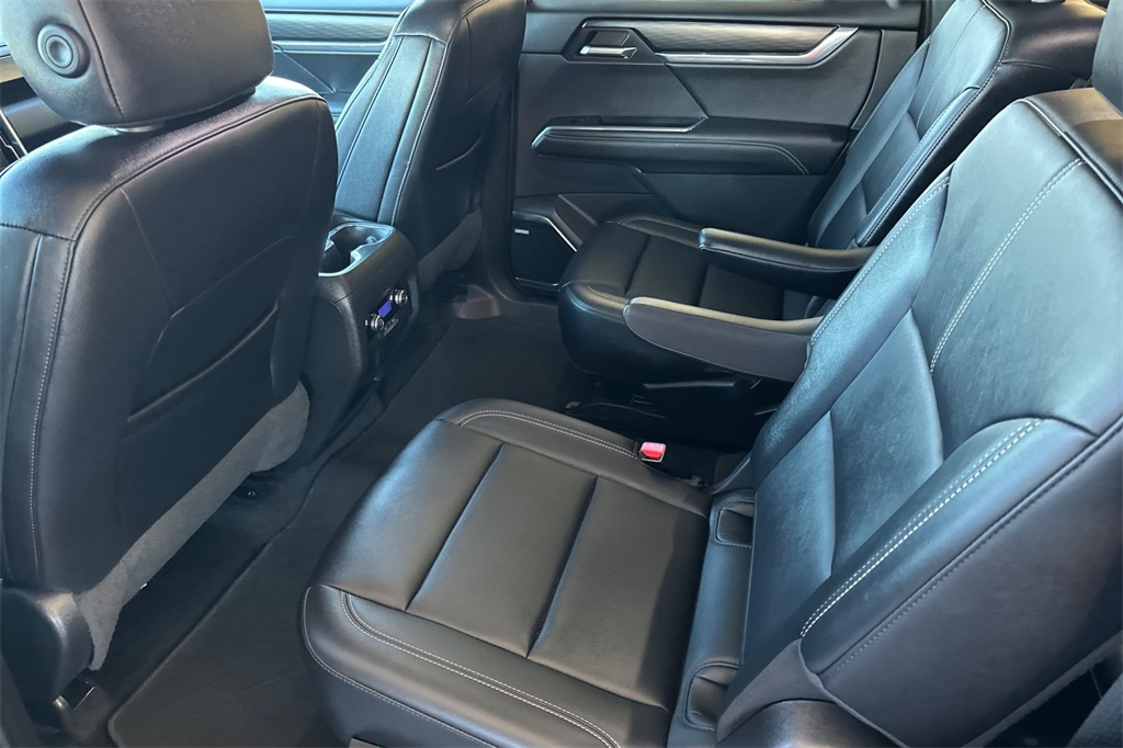 used 2024 GMC Acadia car, priced at $39,951