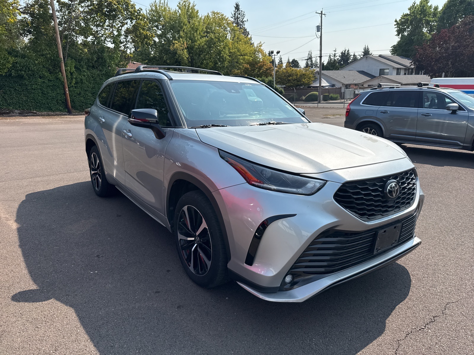 used 2021 Toyota Highlander car, priced at $36,495