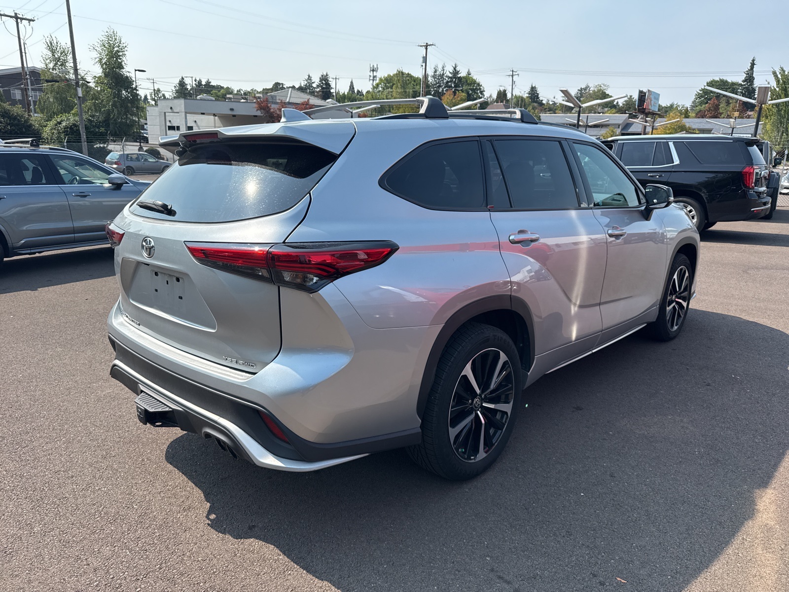 used 2021 Toyota Highlander car, priced at $36,495