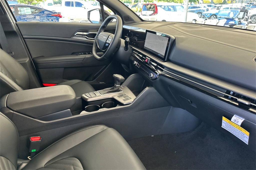 new 2026 Kia Sportage car, priced at $39,255