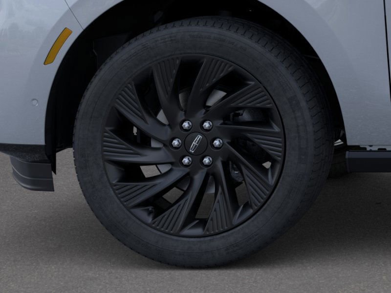 new 2025 Lincoln Navigator car, priced at $109,300