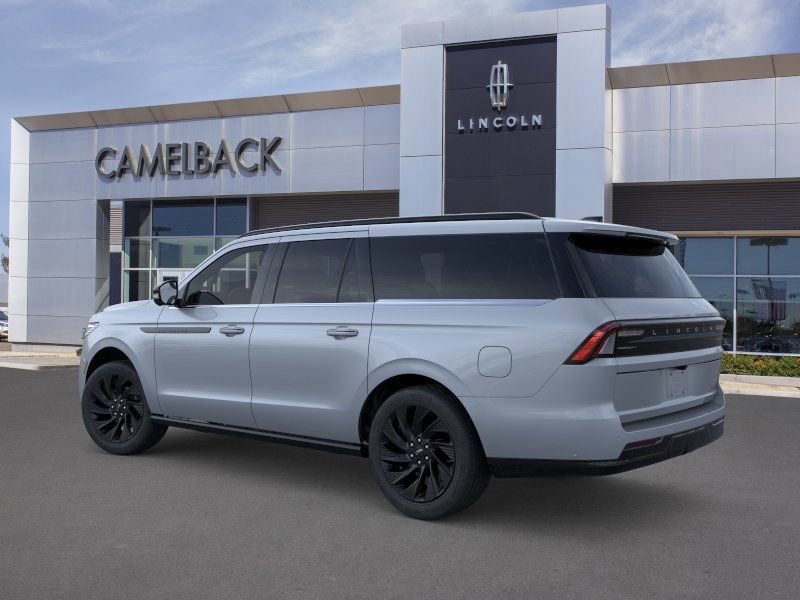new 2025 Lincoln Navigator car, priced at $109,300