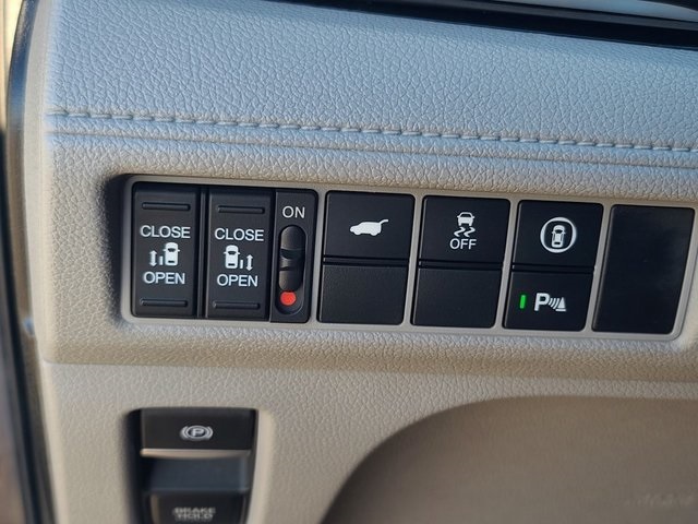 used 2024 Honda Odyssey car, priced at $41,700