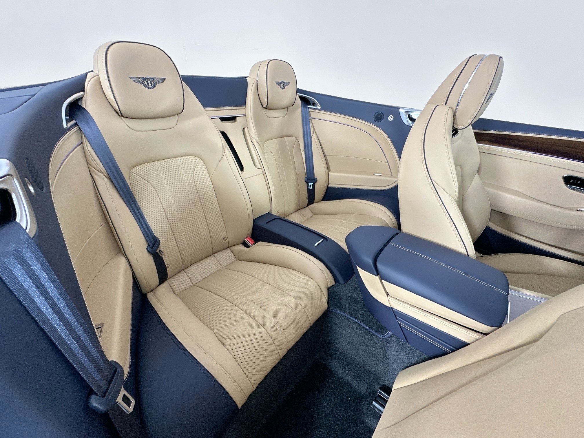 new 2026 Bentley Continental GTC car