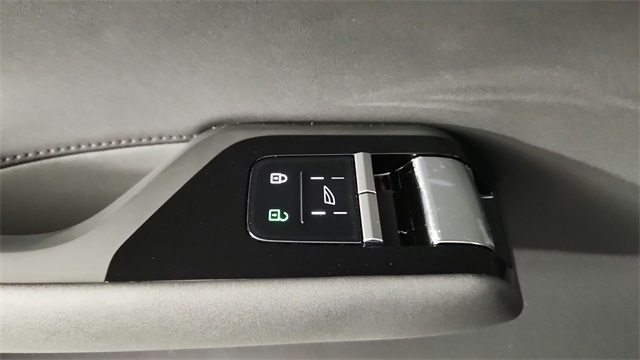 new 2025 Volvo EX90 car, priced at $93,945