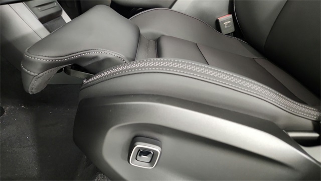 new 2025 Volvo EX90 car, priced at $93,945
