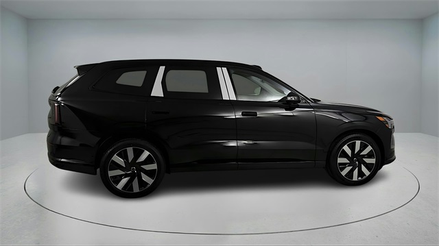 new 2025 Volvo EX90 car, priced at $93,945