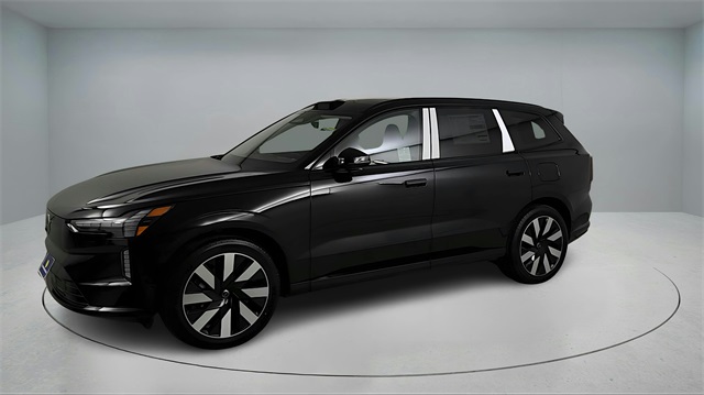 new 2025 Volvo EX90 car, priced at $93,945