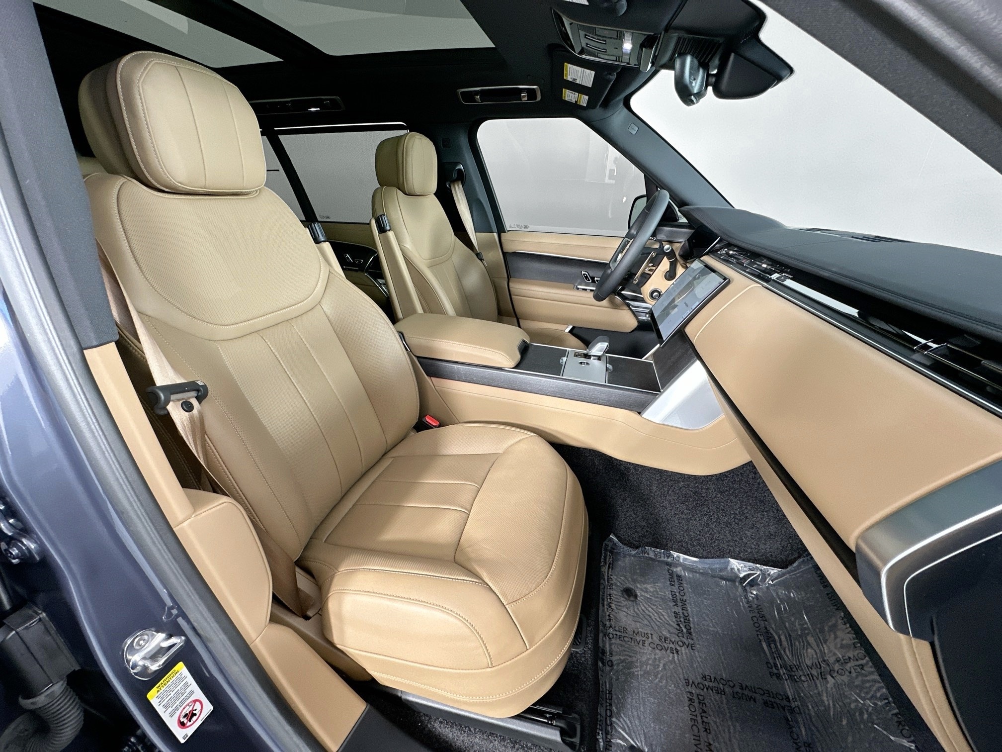 used 2025 Land Rover Range Rover car, priced at $129,999