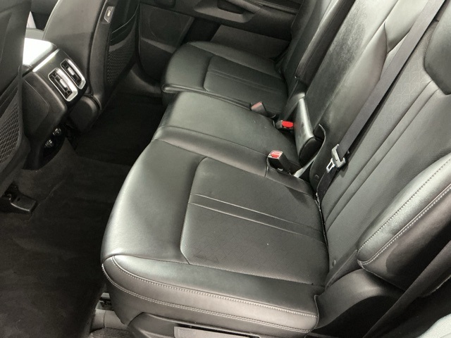 used 2022 Kia Sorento car, priced at $24,636